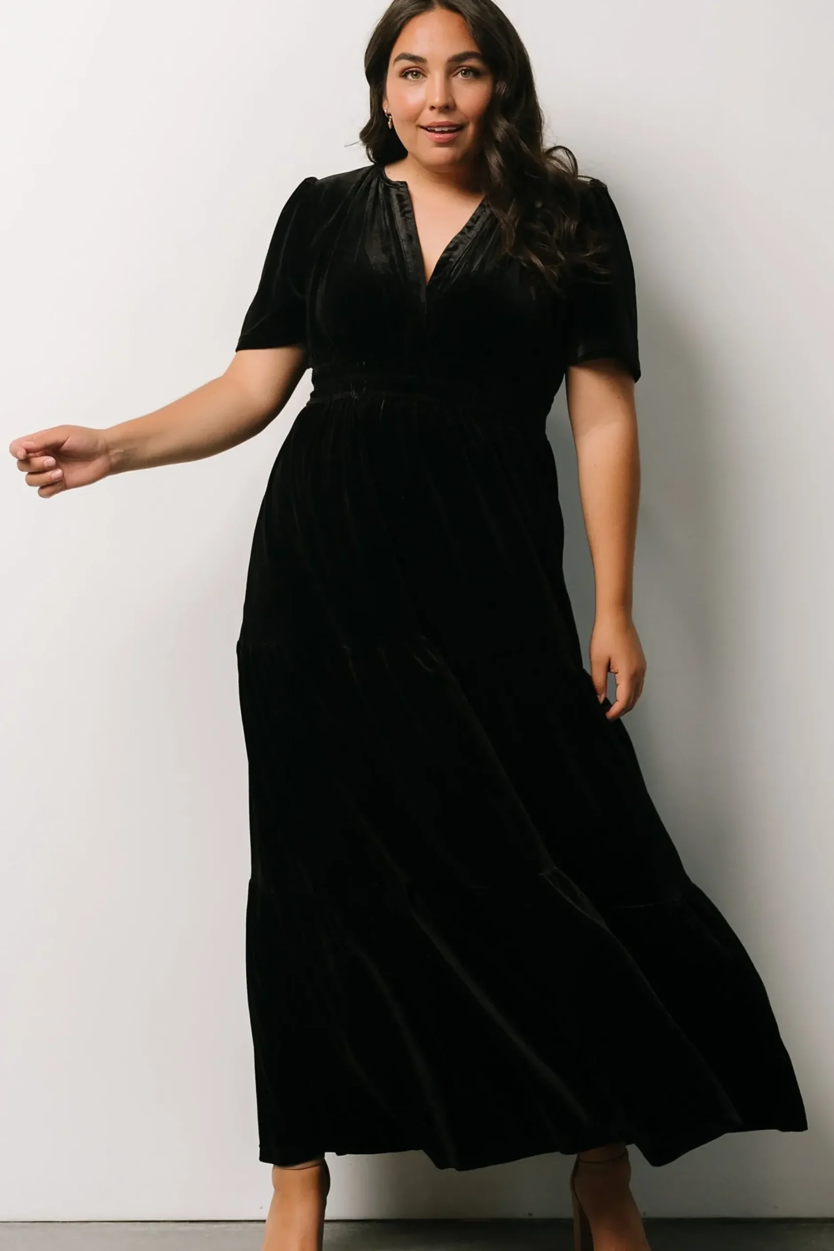 Baltic Born maxi dresses|EXTENDED SIZING|Artemis Velvet Maxi Dress | Black