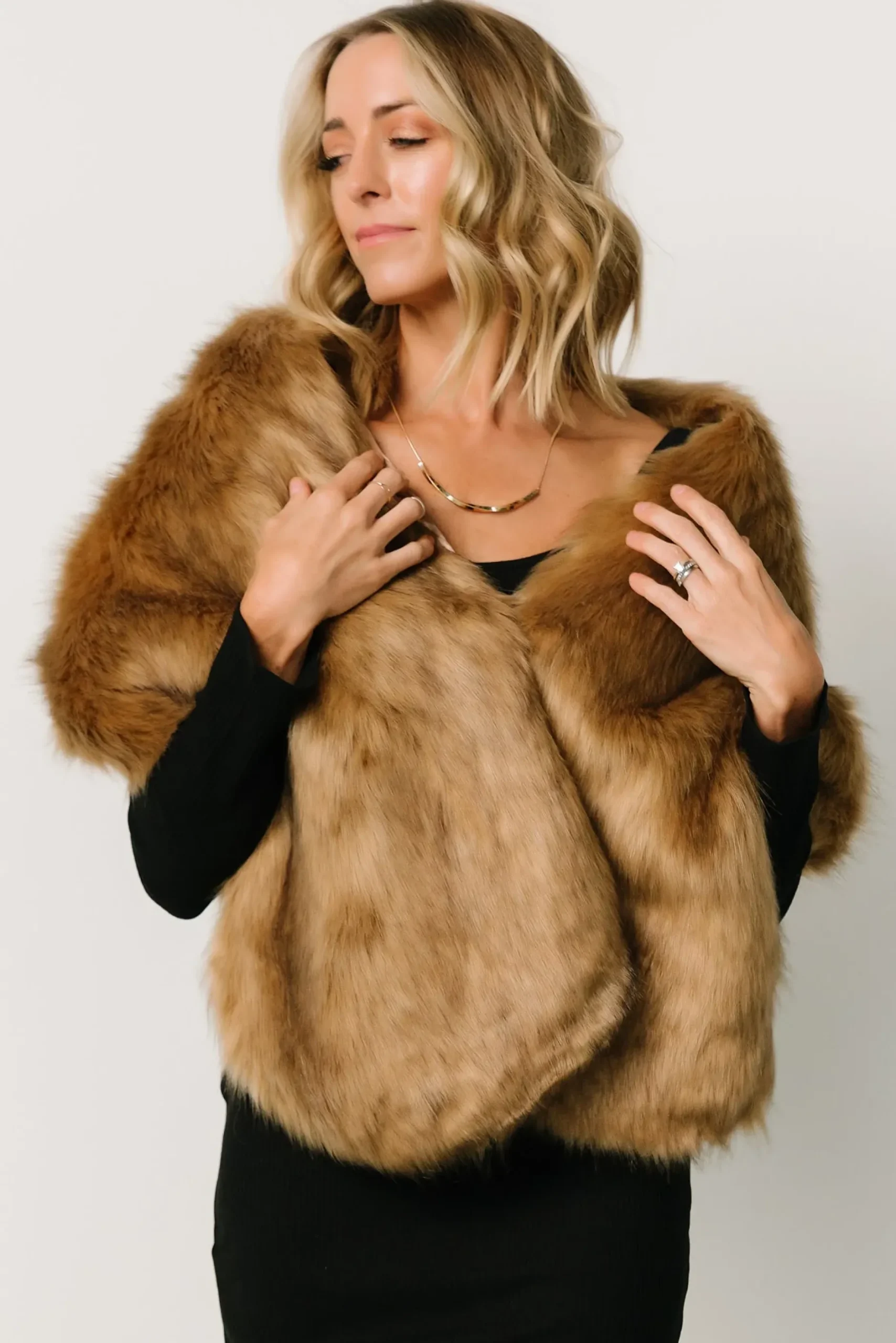 Baltic Born shawls|COMING SOON|Jovie Faux Fur Shawl | Fawn