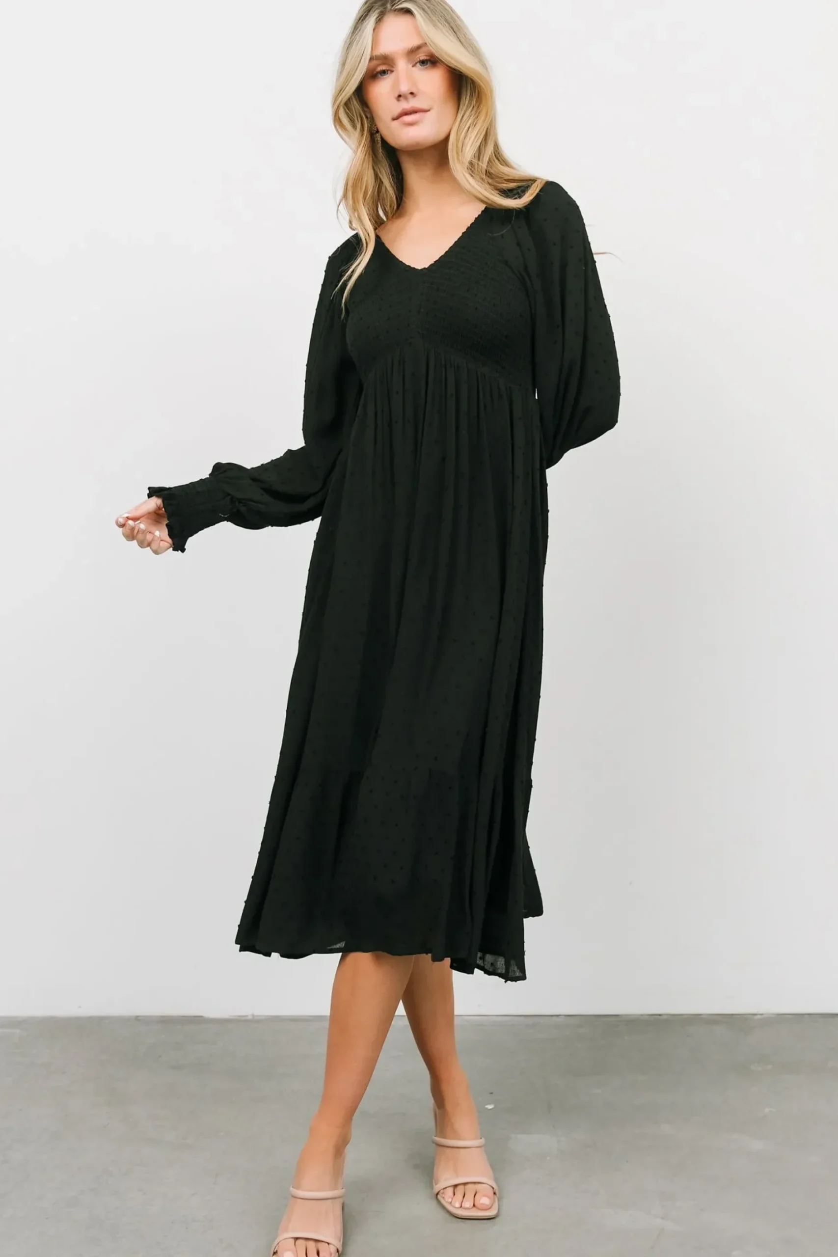 Baltic Born midi dresses|bump friendly|Lainey Smocked Dotted Midi Dress | Black