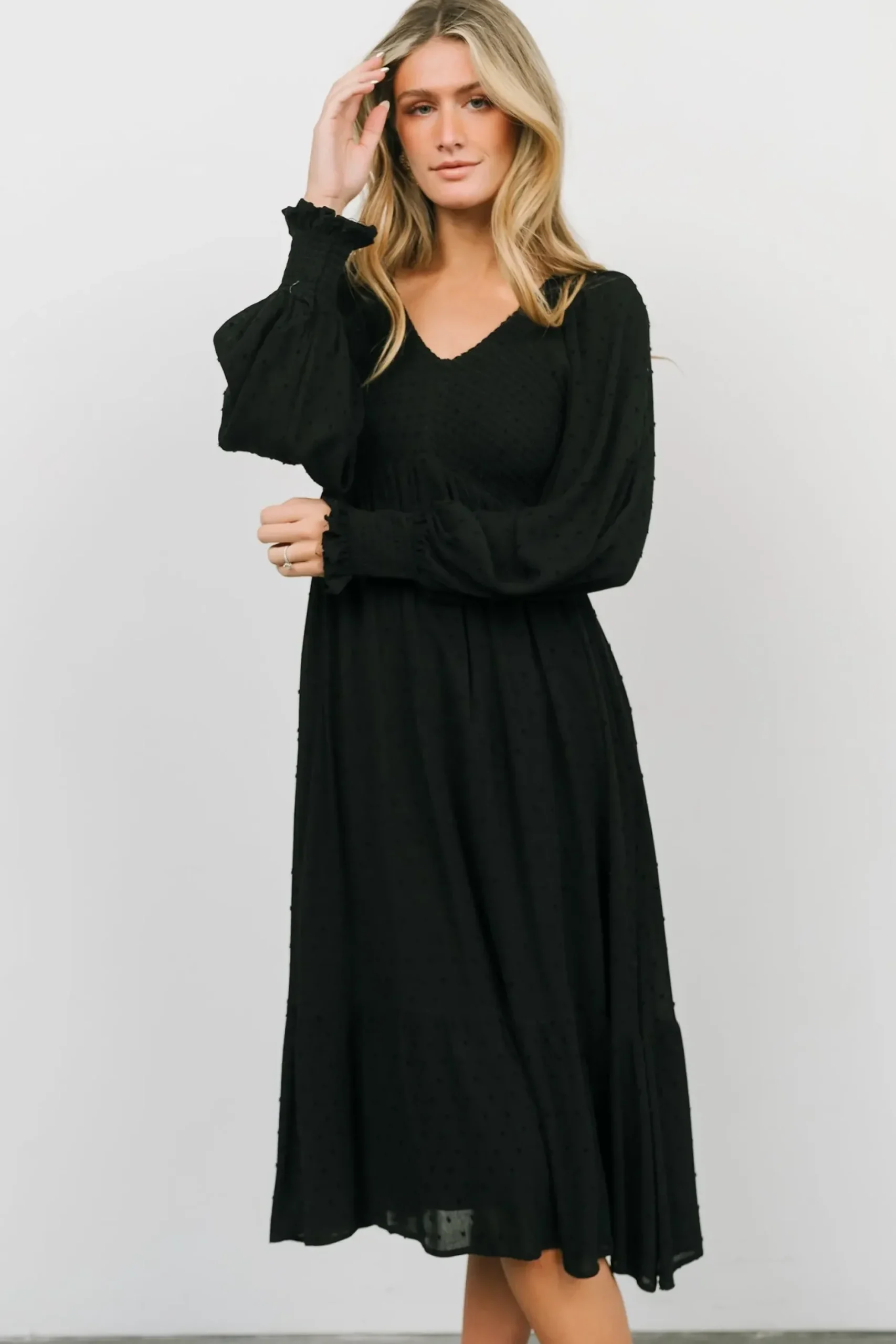 Baltic Born midi dresses|bump friendly|Lainey Smocked Dotted Midi Dress | Black