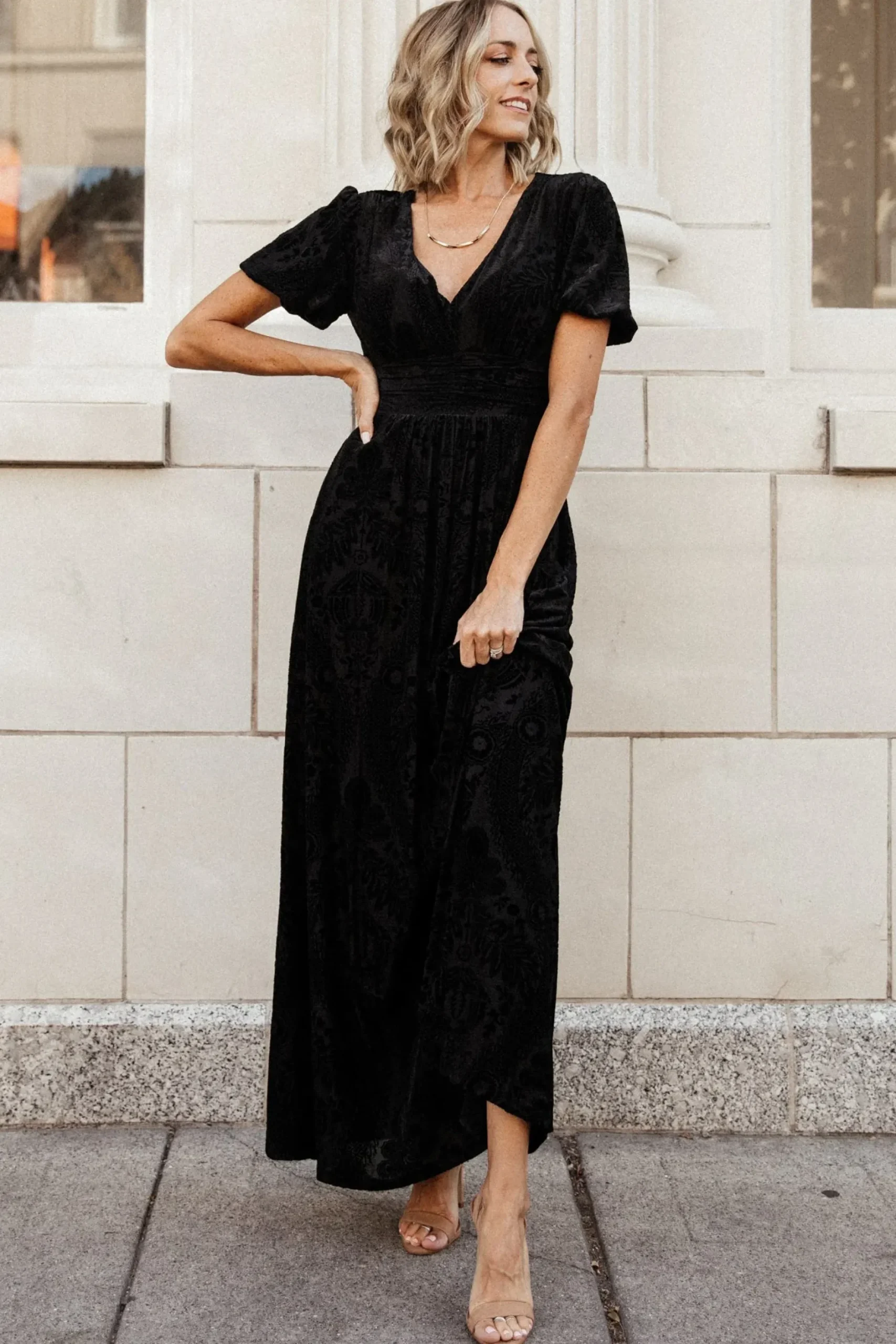 Baltic Born maxi dresses|EXTENDED SIZING|Leslie Velvet Maxi Dress | Black