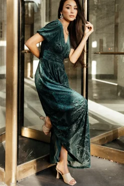 Baltic Born maxi dresses|EXTENDED SIZING|Leslie Velvet Maxi Dress | Emerald