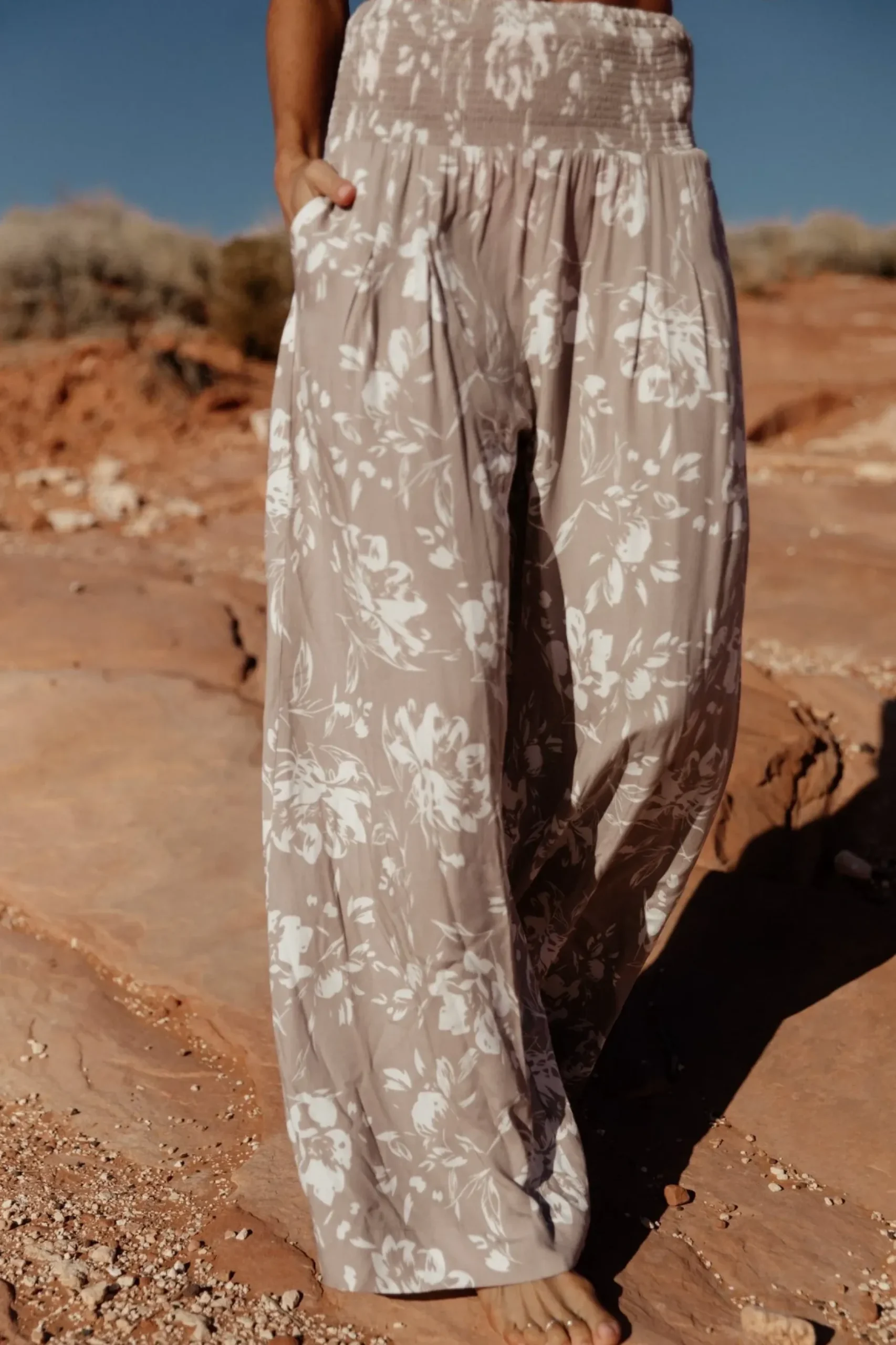 Baltic Born BOTTOMS|pants|Malta Smocked Waist Pants | Sand + White