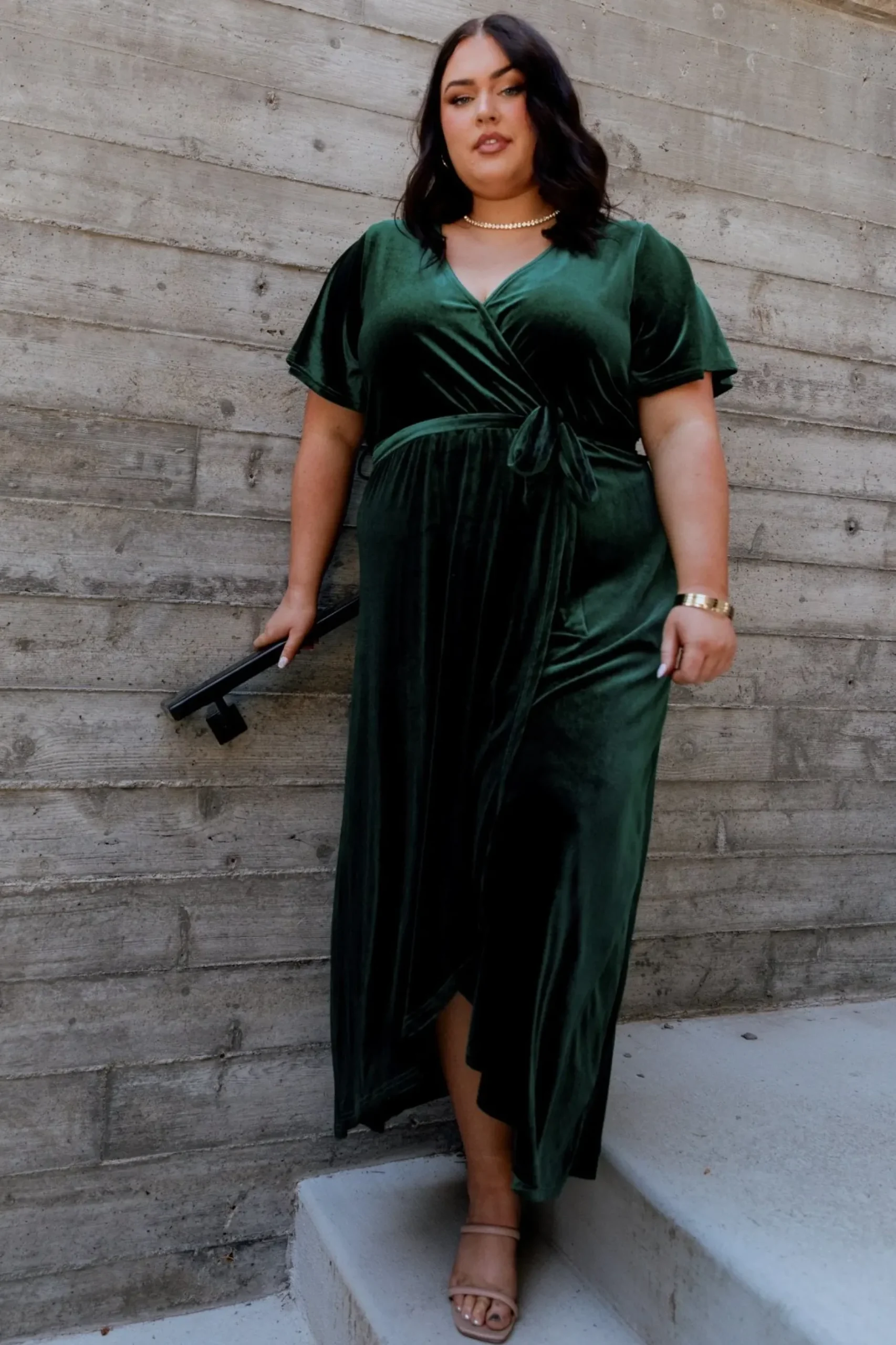 Baltic Born midi dresses|bump friendly|Nadine Velvet Midi Dress | Green