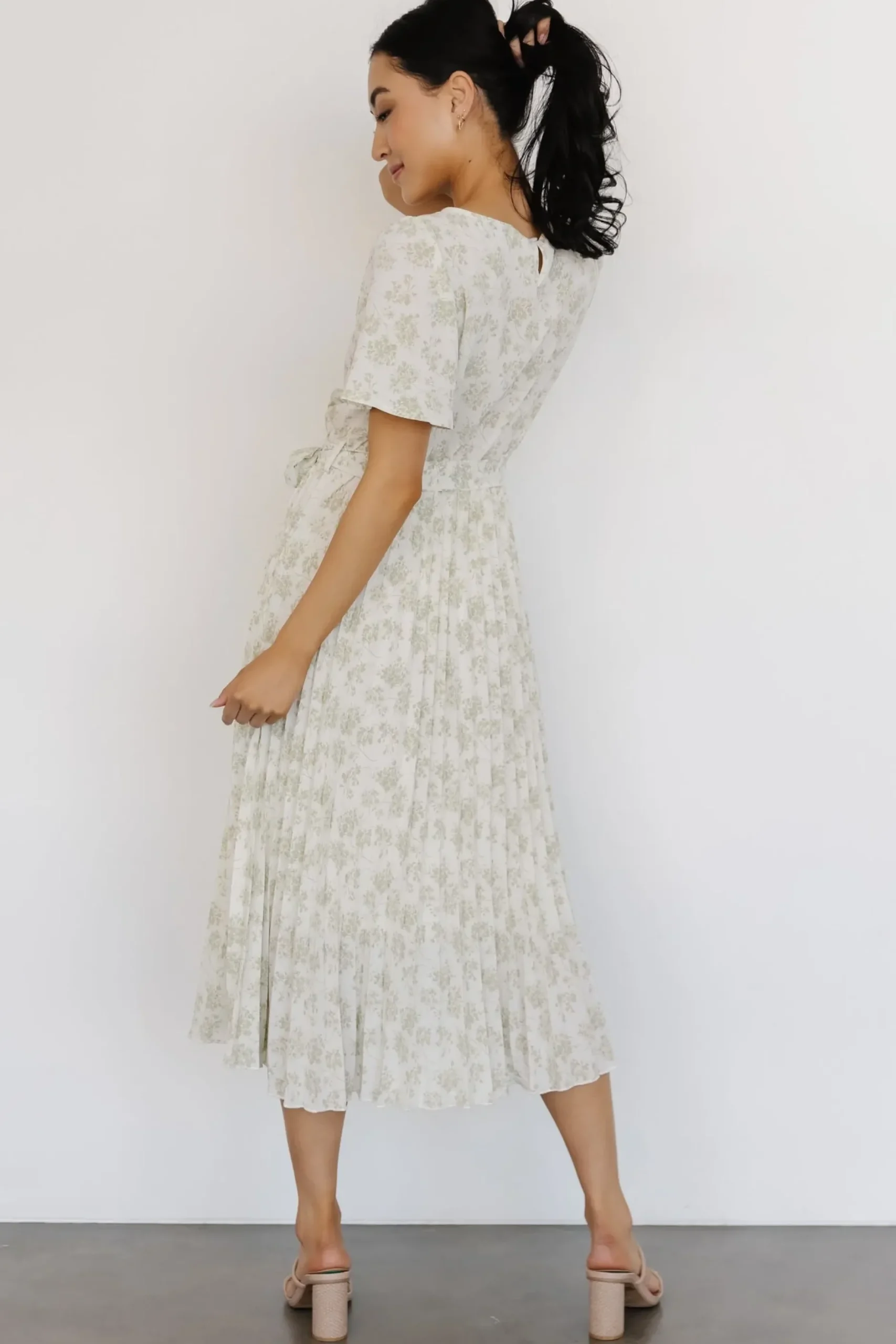 Baltic Born midi dresses|Prim Pleated Dress | Vintage Olive Print