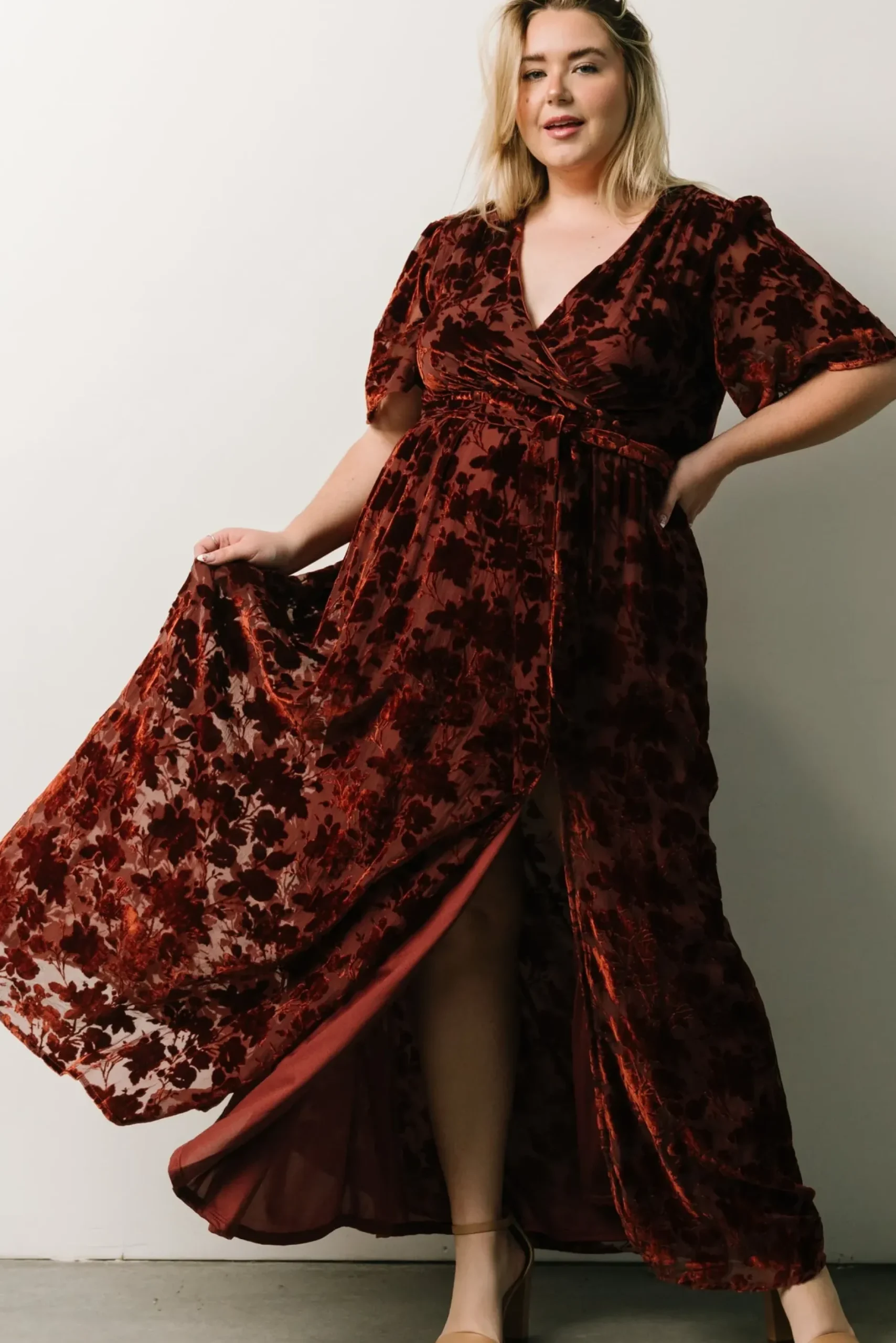 Baltic Born maxi dresses|WEDDING SUITE|Uma Velvet Maxi Dress | Copper Floral